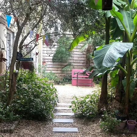 Bed & Breakfast D'ha'tes Avec Vue Sur Loire - Fr-1-622-127 3*